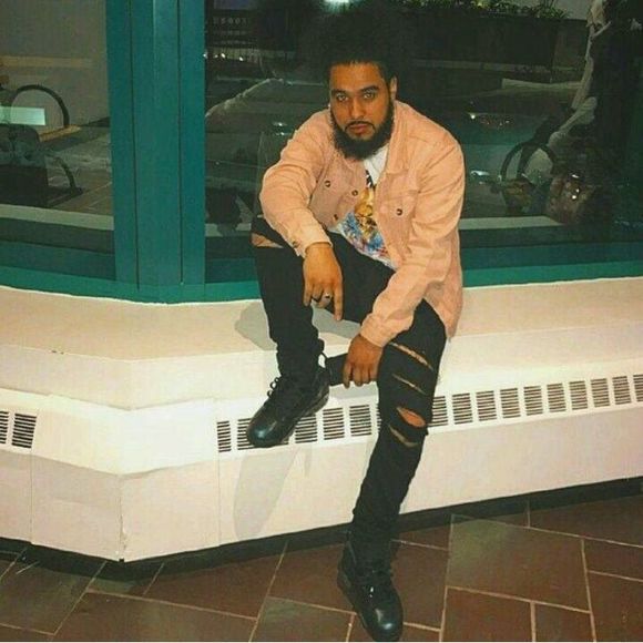 Meet your Posher, Paris - Picture 1 of 1